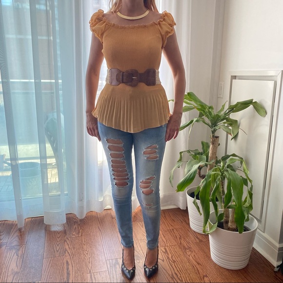 Beige Stretchy Tan Top With Belt Size Small - Picture 4 of 8